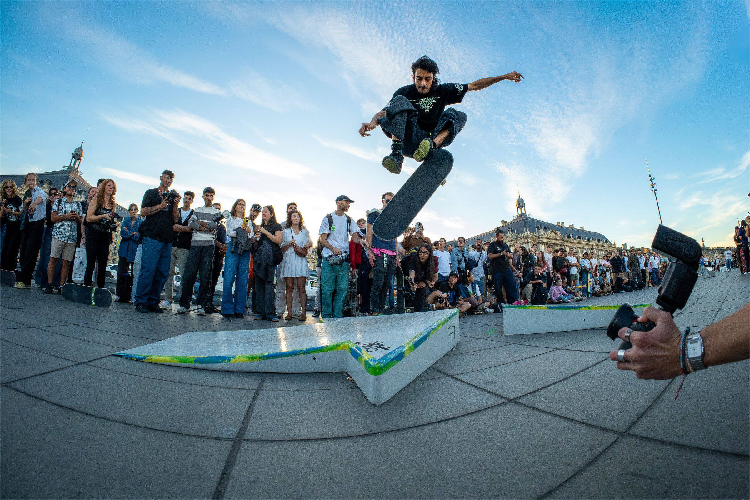 Skateur en train de réaliser une figure lors du Connect Festival 2025 à Bordeaux